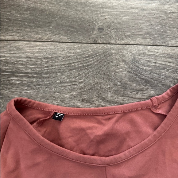 Gymshark Pink Crop Top Like New - Picture 3 of 8